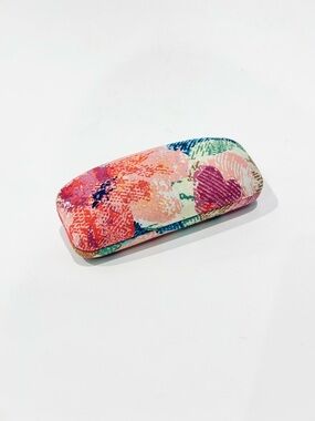 Vera Bradley Floral Hard Glasses Case in Pink, Coral, Green, Blue